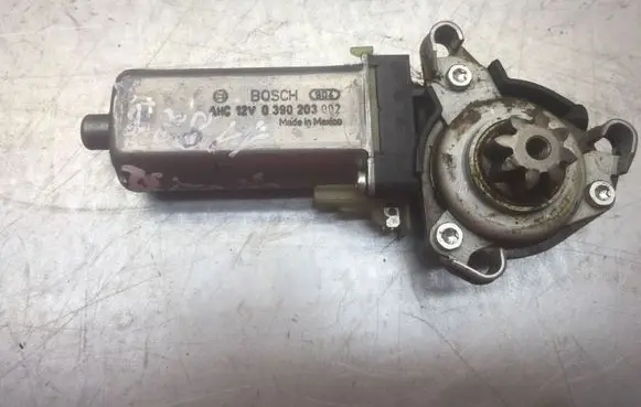 Chrysler 300 - 300C Seat adjustment motor 0390203002 820418984