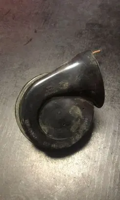 Mercedes-Benz E W210 Horn signal 0045426620