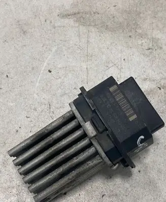 Heater blower motor/fan resistor