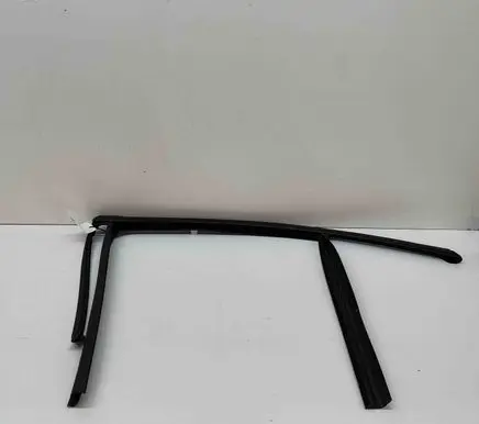 BMW 5 G60 Rear door glass trim molding 5A058A1