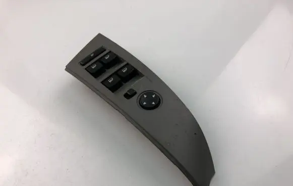 BMW 5 E60 E61 Electric window control switch 6951906