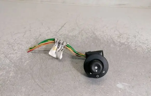 Citroen Xsara Picasso Wing mirror switch
