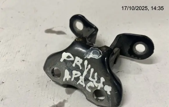 Toyota Prius+ (ZVW40) Front door lower hinge 