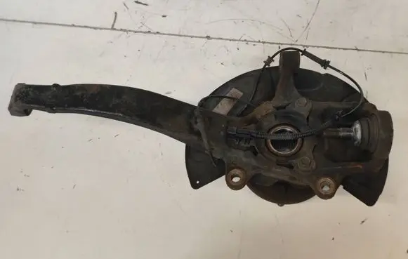 Jeep Grand Cherokee Front wheel hub spindle knuckle