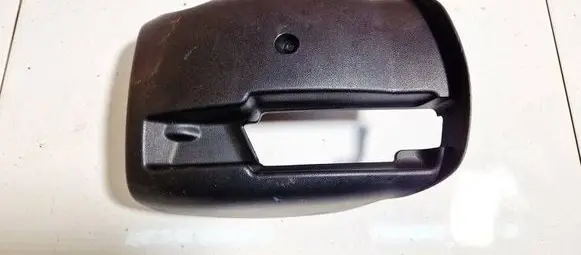Hyundai i30 Steering wheel column trim