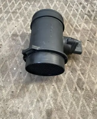 Audi A6 S6 C5 4B Mass air flow meter LM1004