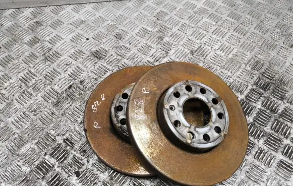 Volkswagen Golf VIII Front brake disc