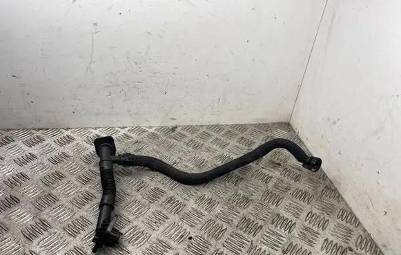 BMW 7 F01 F02 F03 F04 Breather hose/pipe 