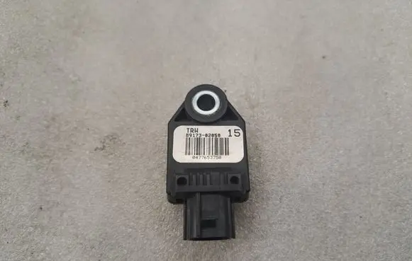 Toyota Auris 150 Airbag deployment crash/impact sensor 8917302050