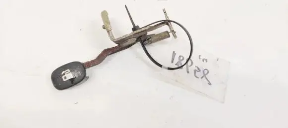 Hyundai Santa Fe Fuel tank opening switch 