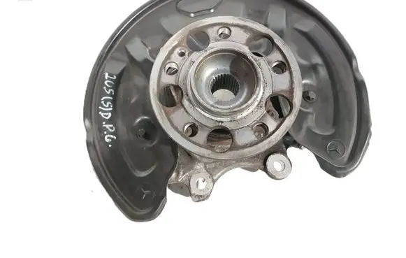 Mercedes-Benz C W205 Rear wheel hub