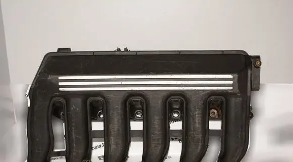 BMW 5 E39 Intake manifold 7785554