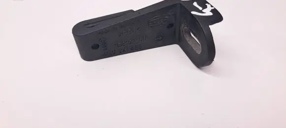 Headlight/headlamp mounting bracket