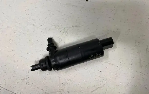 Skoda Superb B8 (3V) Headlight wiper motor 6R0955681