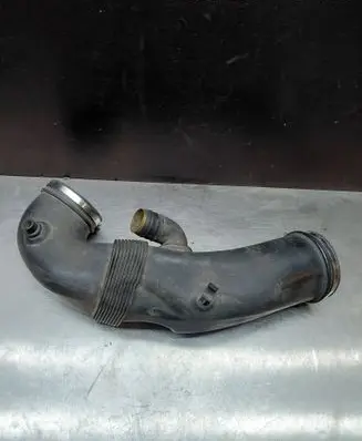 Audi A8 S8 D3 4E Air intake hose/pipe 077129629