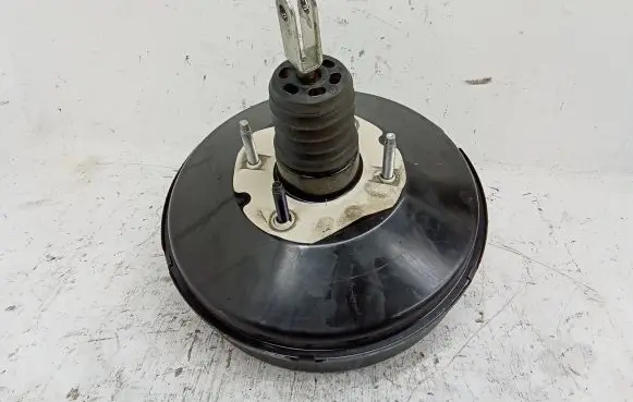 Mazda 3 III Brake booster B45G43950 06337850524