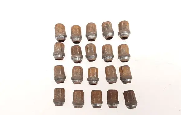 Toyota Avensis T250 Nuts/bolts 