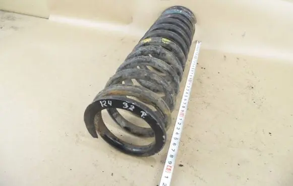 Mercedes-Benz E W124 Front coil spring