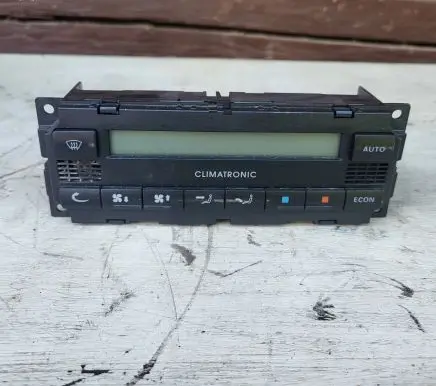 Skoda Octavia Mk2 (1Z) Climate control unit 6013966