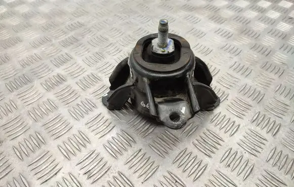 Engine mount bracket