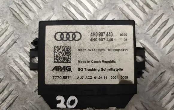 Audi A8 S8 D4 4H Parking PDC control unit/module 4H0907440
