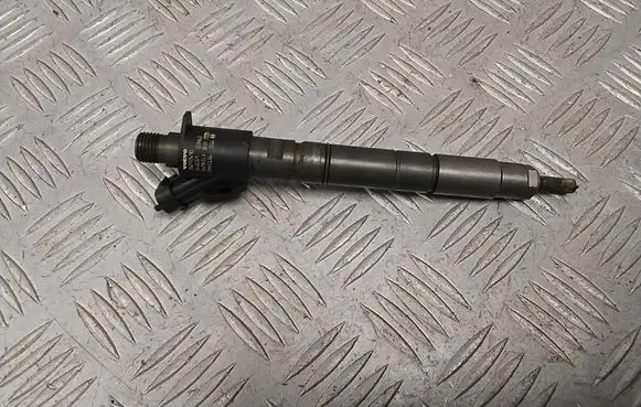 Volvo V60 Fuel injector 31272690