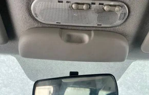 Dacia Logan I Glove box 