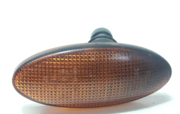 Opel Vectra B Front fender indicator light 90504212
