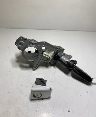 Opel Zafira B Ignition lock 2421430 N0501881