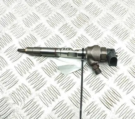 Audi A5 Fuel injector 04L130277AE 0445110471