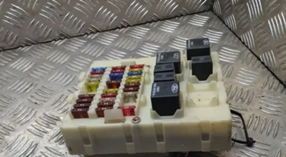 Ford Focus Fuse box set 10074999AC