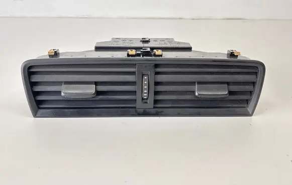 Skoda Fabia Mk3 (NJ) Dash center air vent grill 6V0820951 10003565