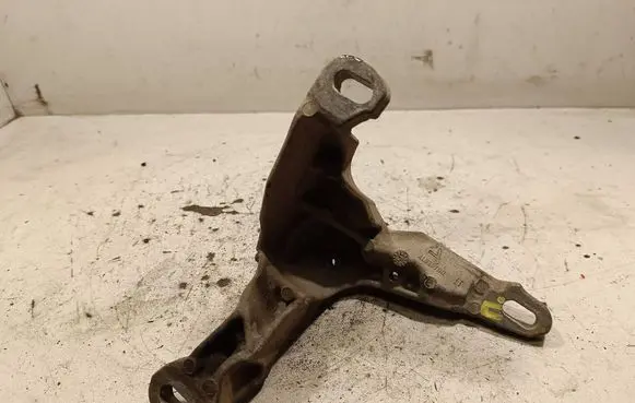 Audi SQ7 Gearbox mounting bracket 4M0399114B