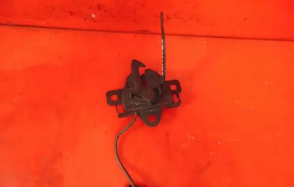 Renault Latitude (L70) Engine bonnet/hood lock/catch