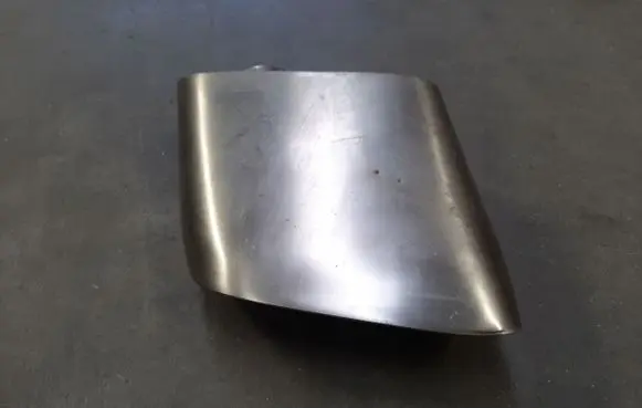 Porsche Macan (95B) Muffler ending 95B253681