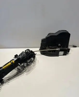 BMW 2 F22 F23 Front door lock 7229458