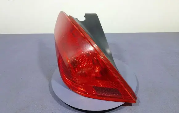 Peugeot 308 Rear/tail lights 9680425780