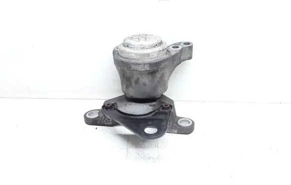 Volvo S60 Engine mount bracket 31277689