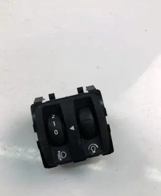 Renault Clio IV Light switch 251900567R