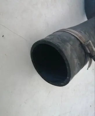Jeep Grand Cherokee Intercooler hose/pipe 55037962AA