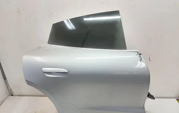 Porsche Taycan 9J1 Rear door PORTYCDRZ21M7PLMP