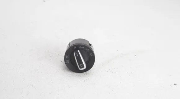 Volkswagen Tiguan Light switch 3C8941431A