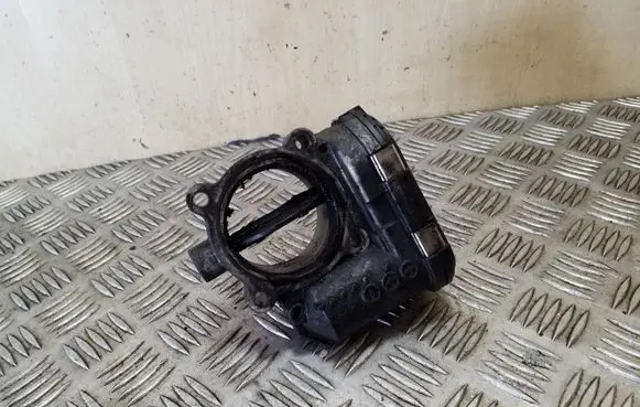 Volvo XC70 Throttle valve 8692720 0281002701