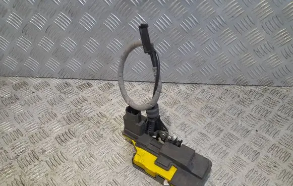Volvo XC90 Rear door lock