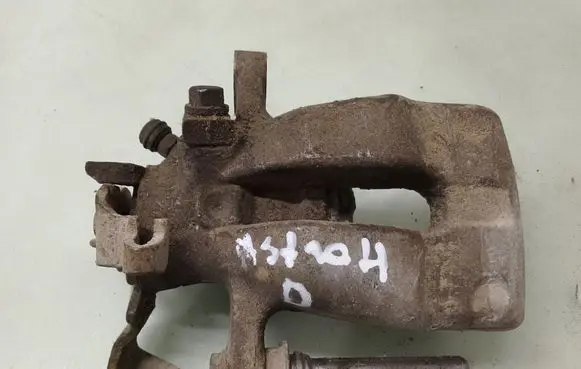 Opel Astra H Rear brake caliper