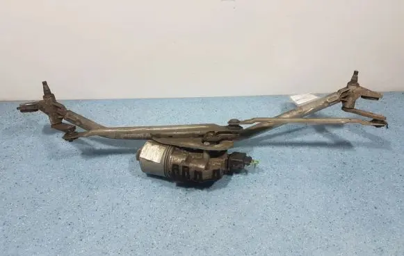 Skoda Superb B5 (3U) Front wiper linkage and motor 8d1955605b