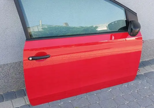 Door (2 Door Coupe)