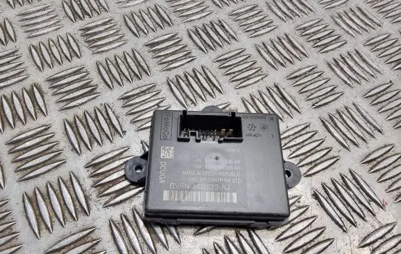 Ford Focus Door control unit/module BV6N14B532AJ AV6N14C236AB AV6N14C068AH