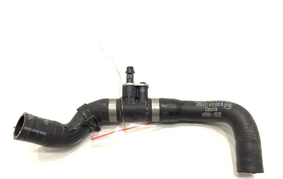 Engine coolant pipe/hose