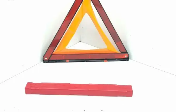Mercedes-Benz EQA Emergency warning sign A1718900097